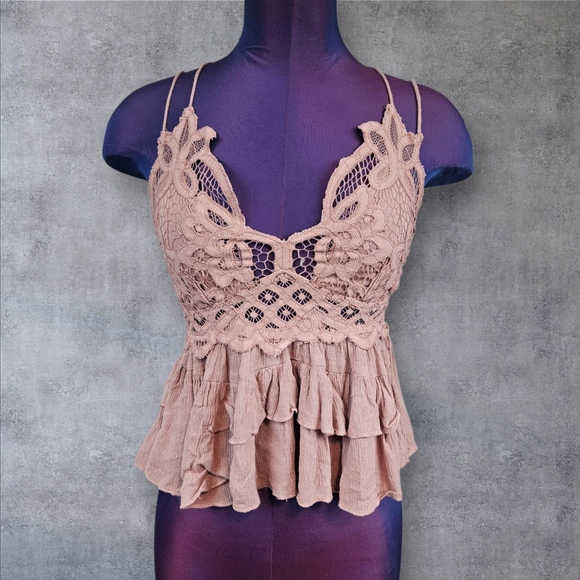 Free People Intimately Blush Adella‎ Lace Ruffle Tiered Cami Size XS Women's V33 - Picture 1 of 8